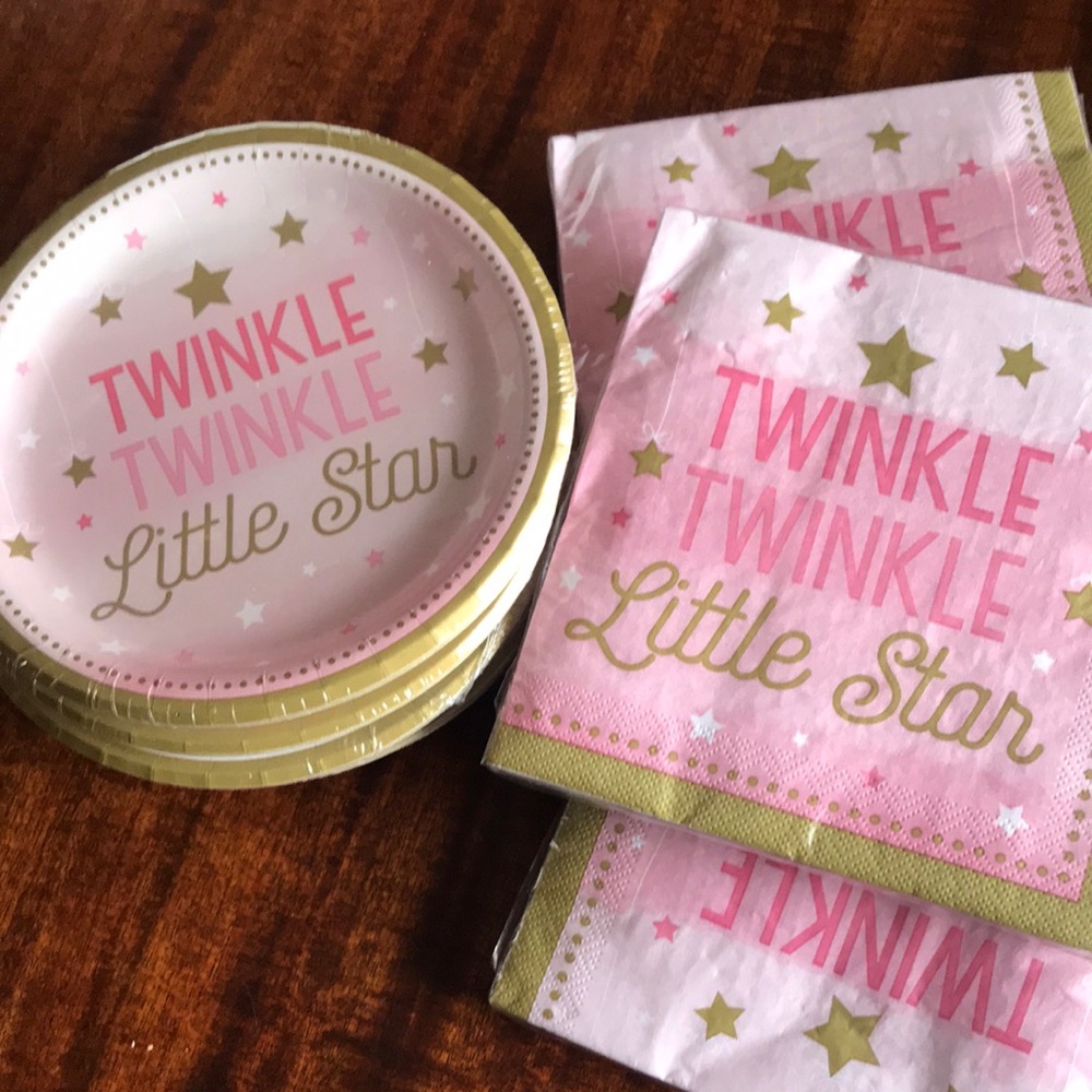 Paper Plates (6 sets) & Napkins (4 sets)forLittle Girl  Party NEW